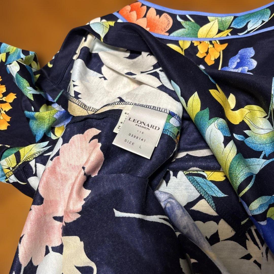 LEONARD レオナール 花柄 カットソー 未使用　コットン100% Vネック