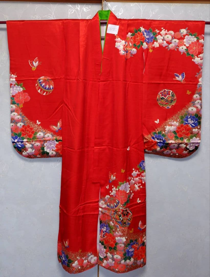 RK552子供着物着丈133センチ裄丈51センチ正絹めちゃくちゃ綺麗美品