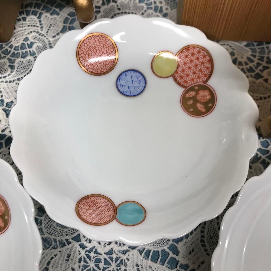 深川製磁　赤絵丸紋　銘々皿　5枚1セット(木箱入り)　＆　丸鉢　１客　ひなまつり