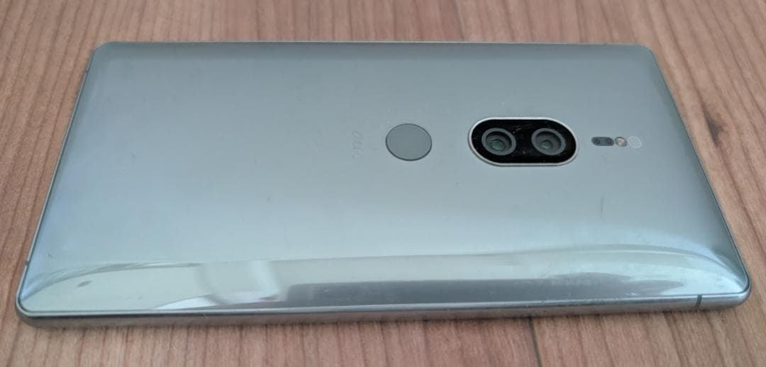 SONY Xperia XZ2 Premium SOV38 シルバー 本体