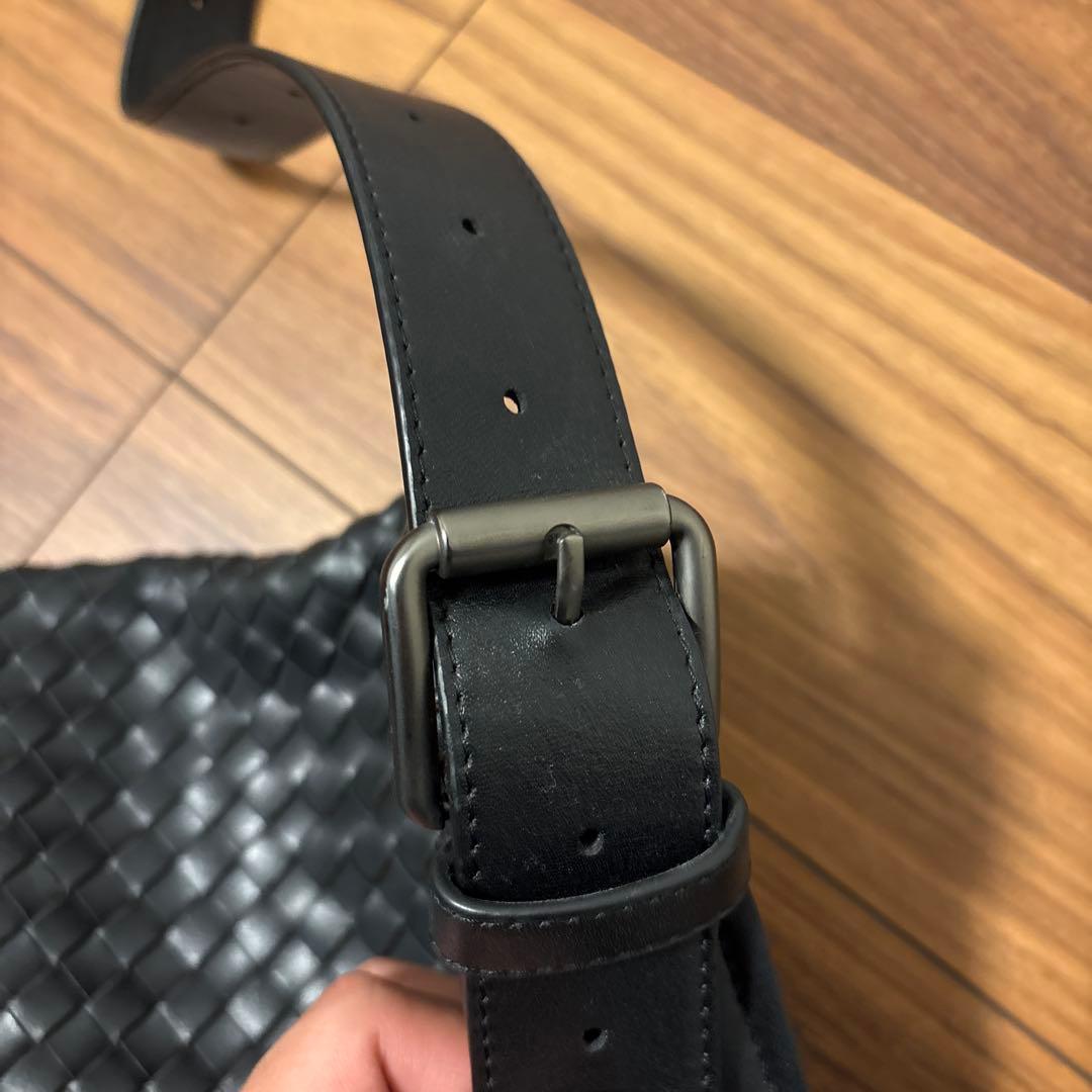 BOTTEGA VENETA ブラックショルダーバッグ
