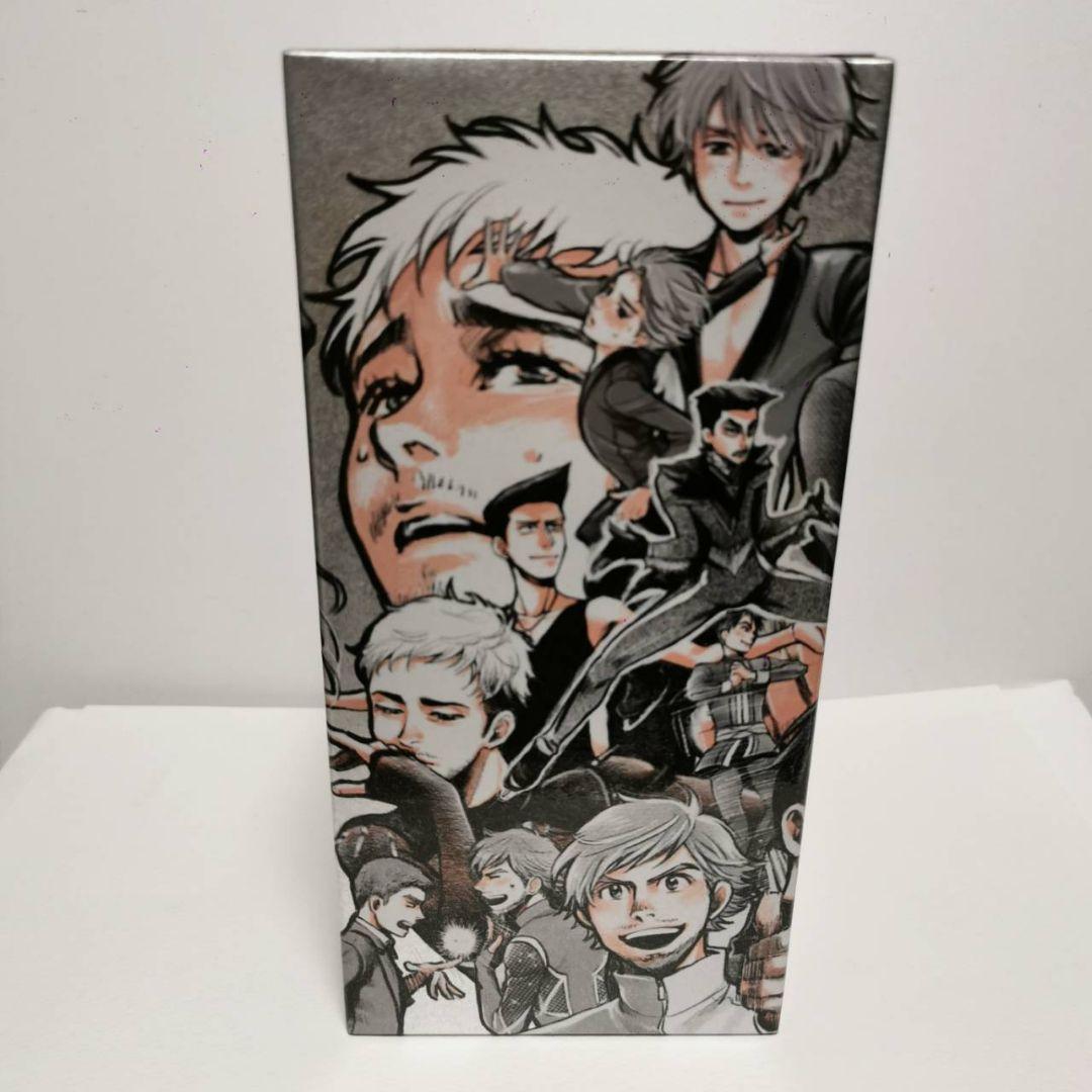 ユーリ!!! on ICE考察集＆ DVD全6巻収納BOX初回特典＆雑誌＆グッズ