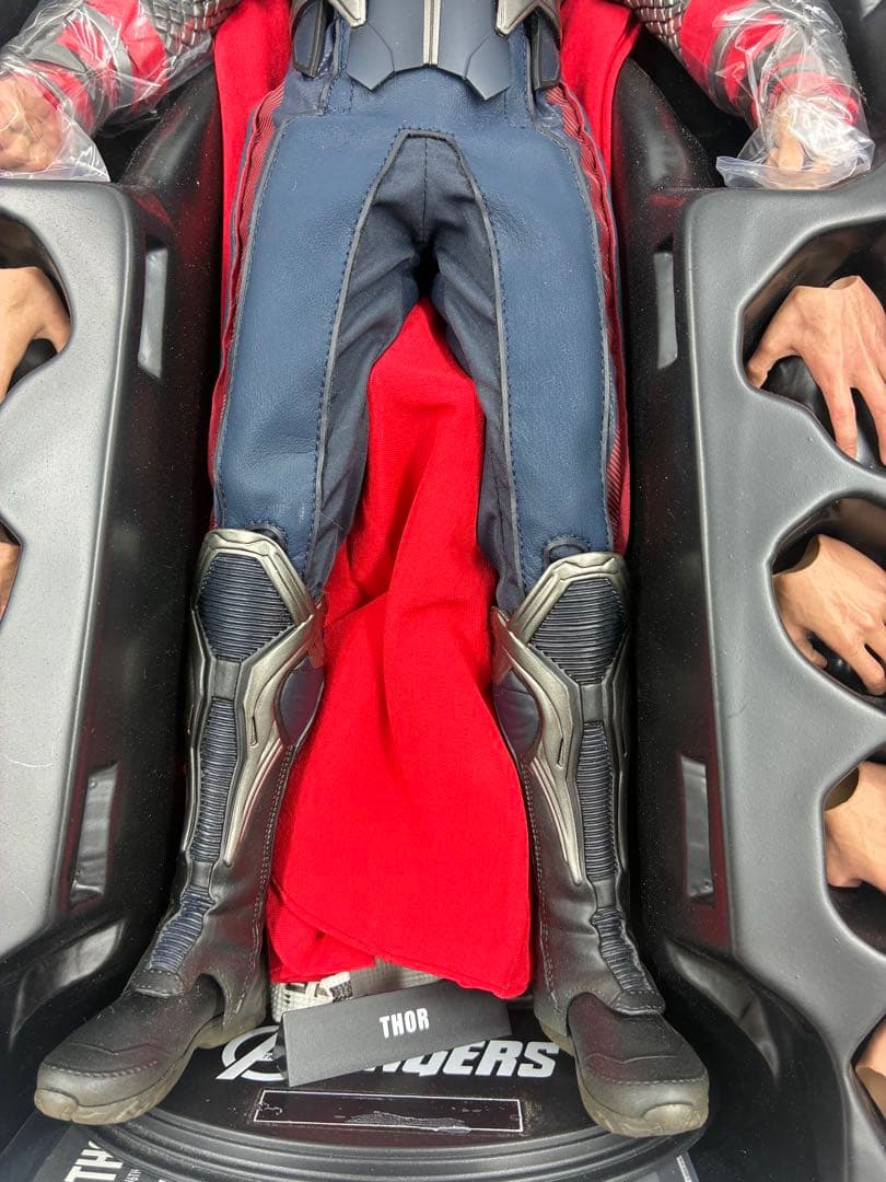 ホットトイズ ソー 1/6 アベンジャーズ 外箱色あせ有