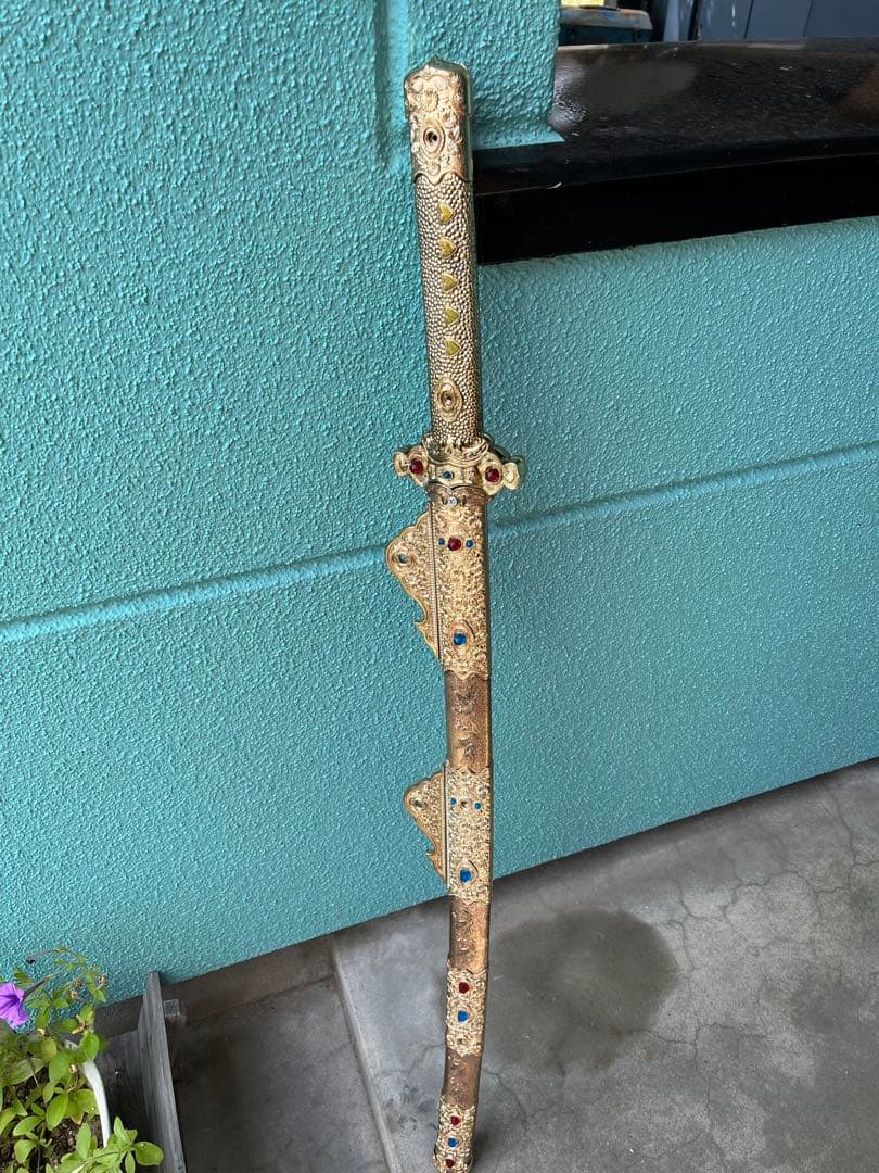 国宝 梨子地螺鈿金荘餝剣 梨地螺鈿金装飾剣 、なしじらでんきんそうの