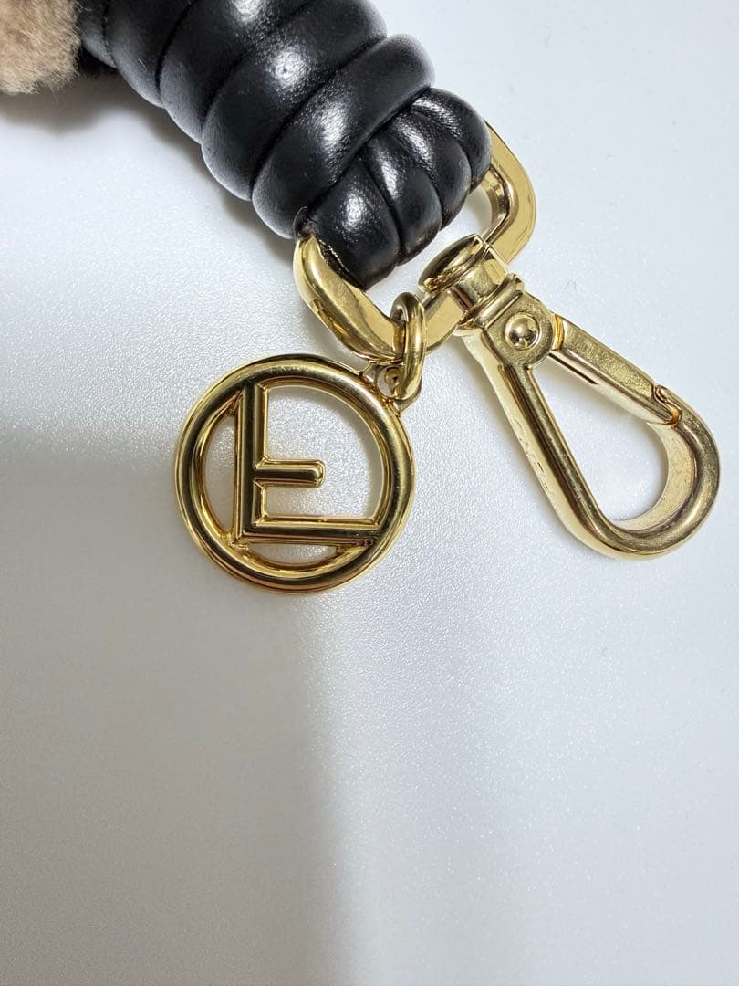 フェンディー　FENDI ファーミニストラップユー