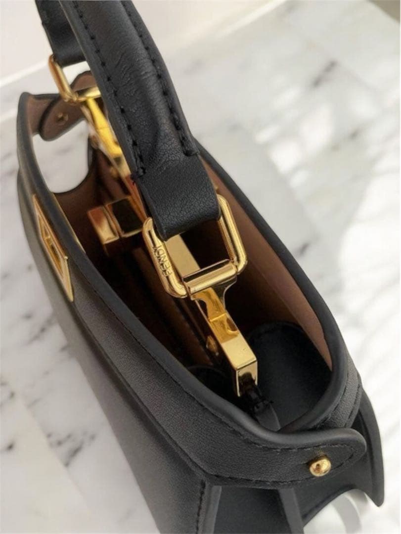 FENDI ピーカブー スモール 2WAY 黒 美品