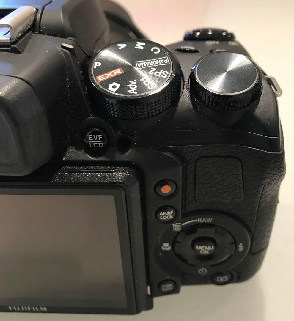 FUJI FILM デジタルカメラ　FINEPIX HS20EXR