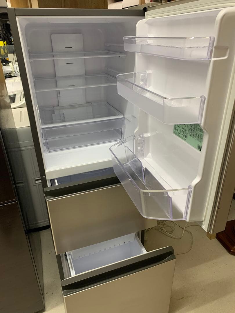 HITACHI 冷蔵庫 265L 2022年製 未使用に近い
