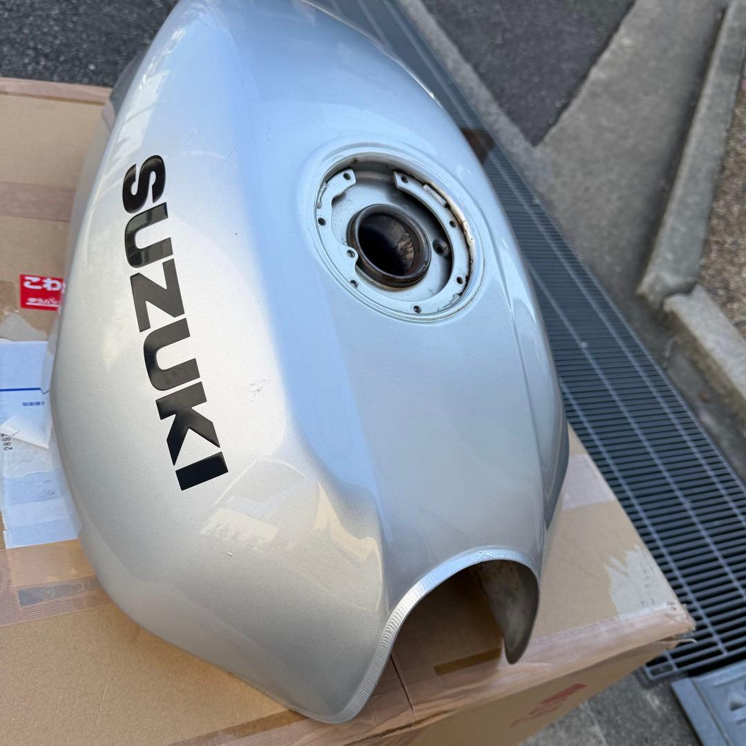 GSX250FX（バリオス2と同じ）ガソリンタンク
