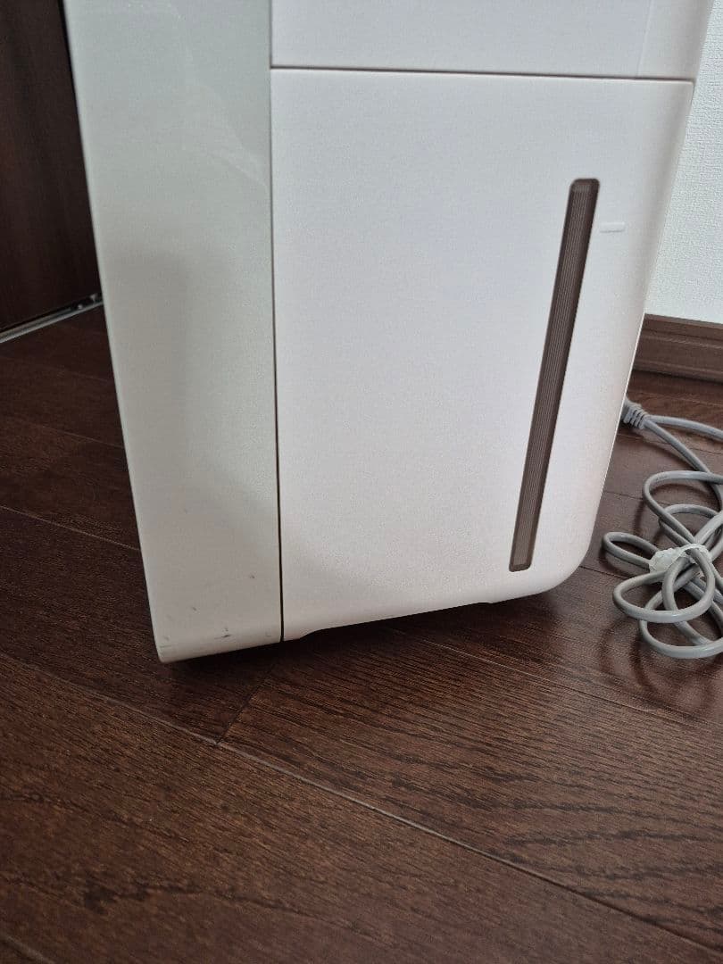 【期間限定値下げ】SHARP 除湿機 CV-L180-W