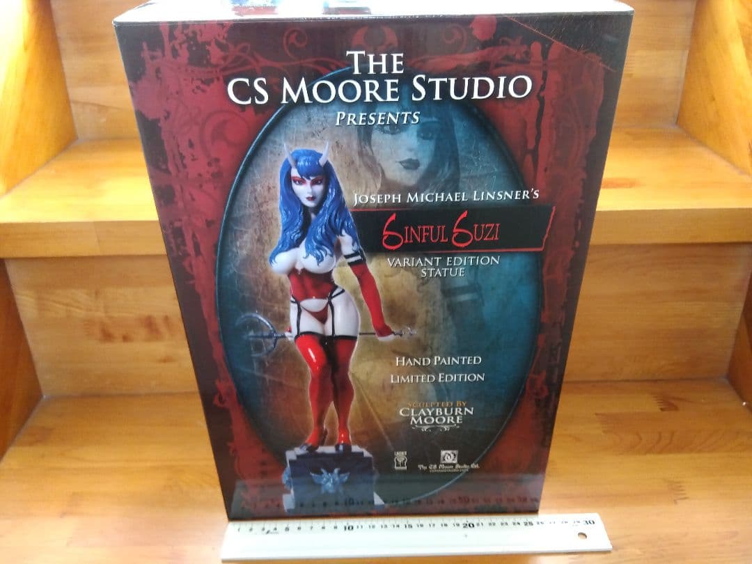 ●シンフルスージー スタチュー ジョセフマイケル ムーア アメコミ フィギュア