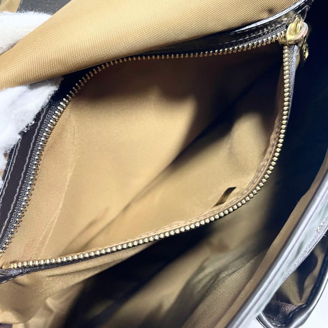 サトロック ハンティングワールド バチュークロス ショルダーバッグ