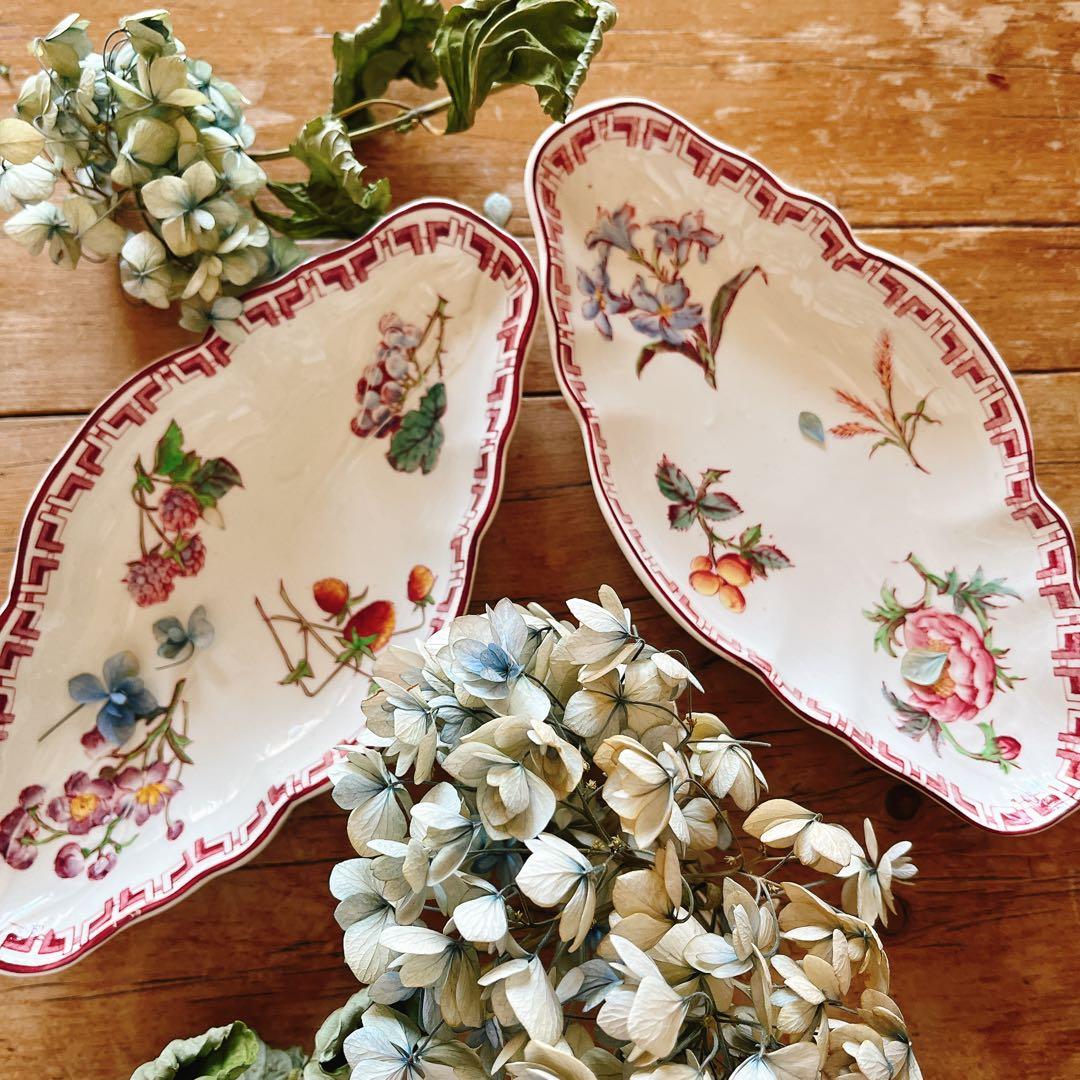 A サルグミンヌU&Cie 美しいフルーツと花のラヴィエ