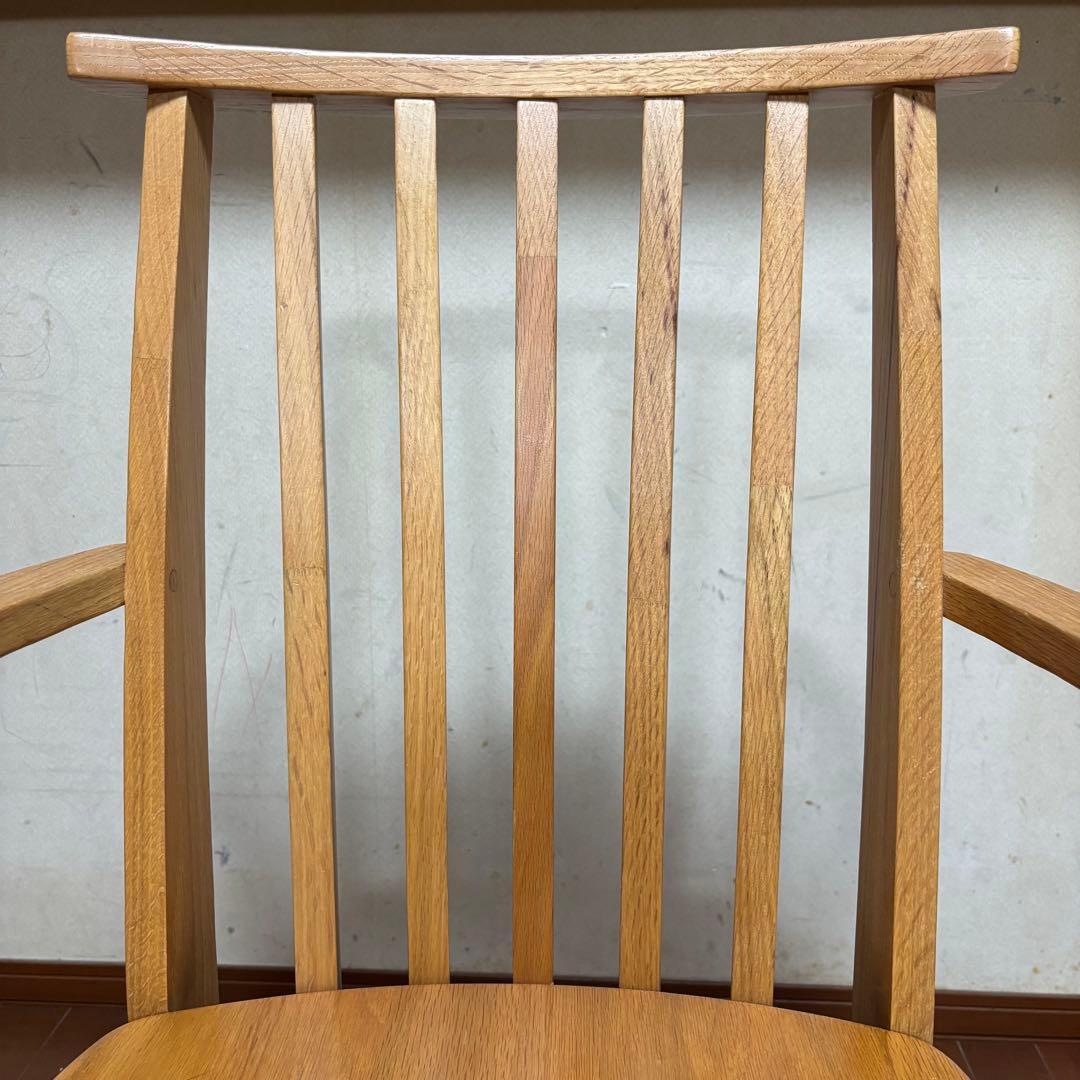 【大幅値引可能】ニトリ(NITORI) ダイニングチェア DC Jモード 肘付き