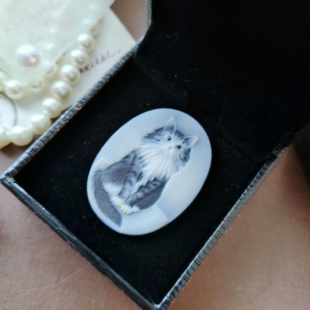 ドイツ CAMEO ストーン メノウ カメオ ルース 猫 メインクーン ブローチ