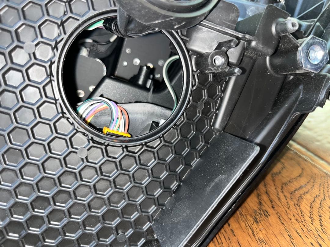 クラウンクロスオーバー（AZSH35/TZSH35型） 純正LEDヘッドライト