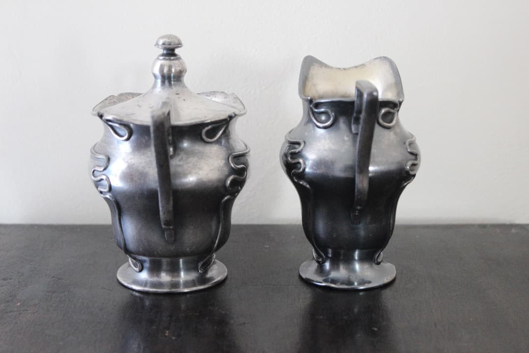 アンティーク　アール・ヌーヴォーデザイン　ポット・シュガーポット・クリーマー