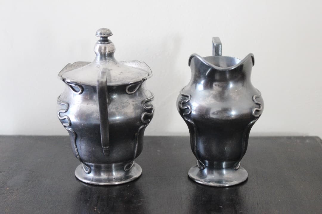 アンティーク　アール・ヌーヴォーデザイン　ポット・シュガーポット・クリーマー