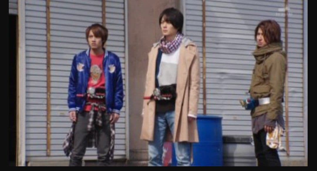 【希少価値】　桐生戦兎　着用　衣装 同型モデル　色違い　Lサイズ