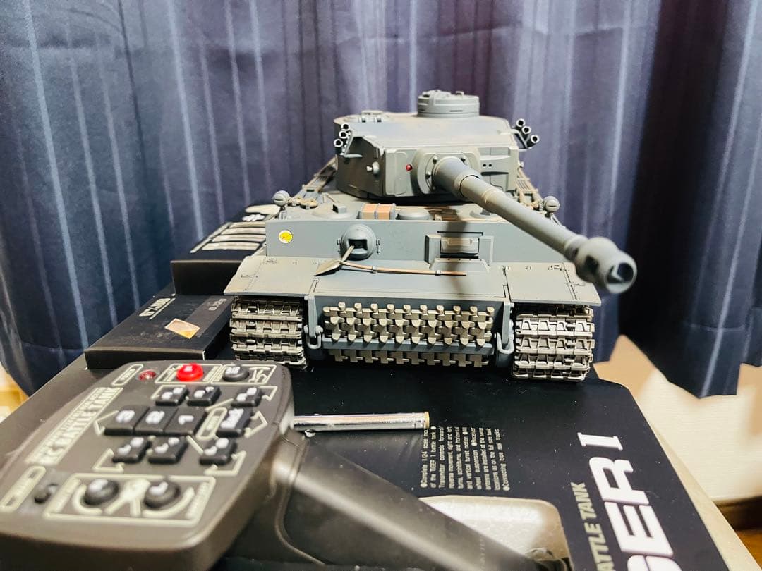 新品]東京マルイタイガ1 バトルタンク1/24 スケール