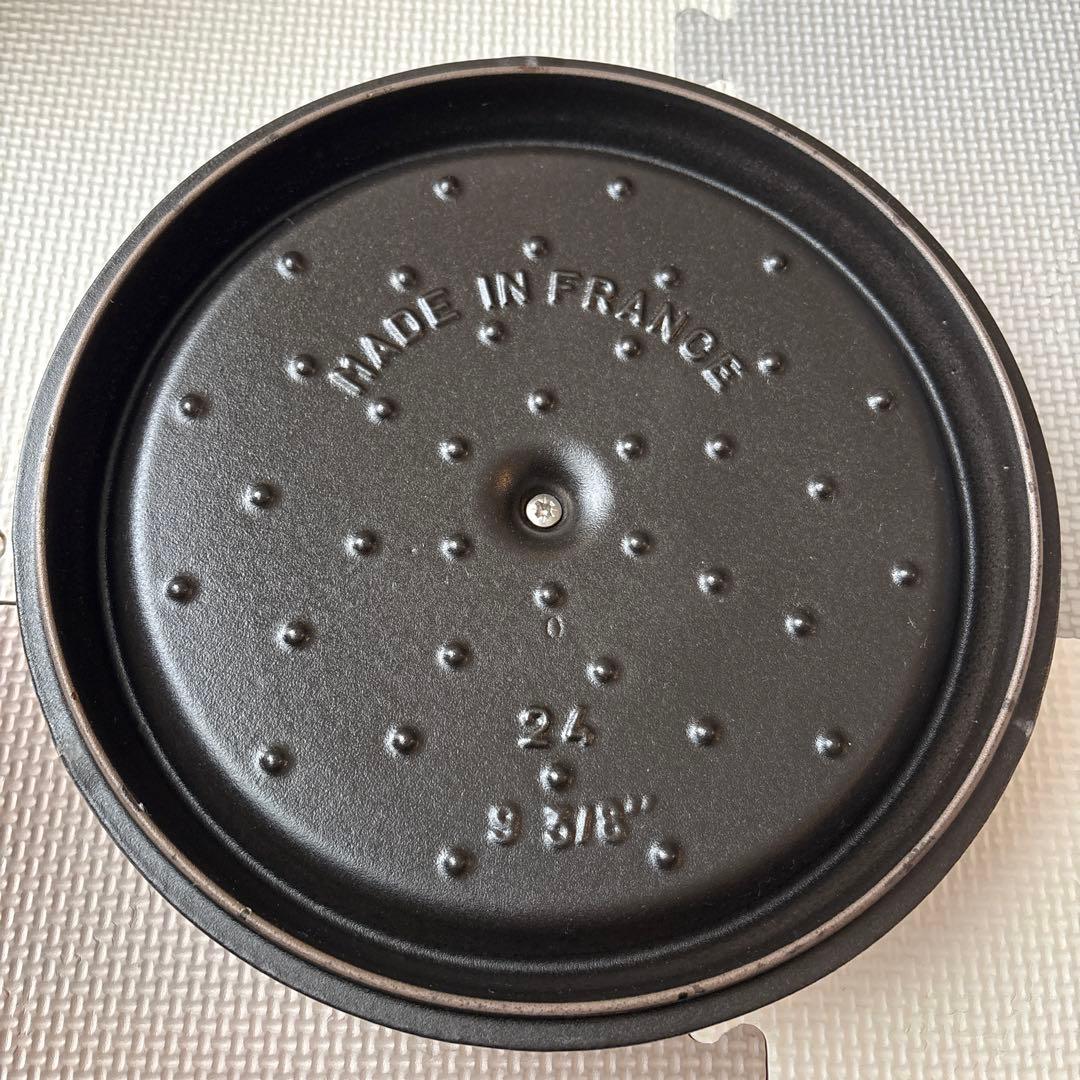 STAUB ストウブ ラウンド ココット 24cm オーベルジン ナス　箱あり