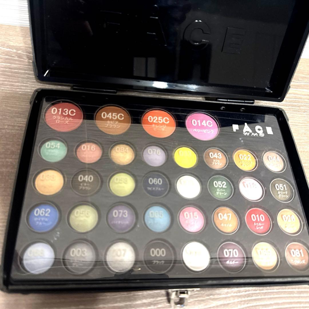 ♦️美品♦️ ワミレス　FÄCE ジ カラーズ 36 アイシャドウパレット