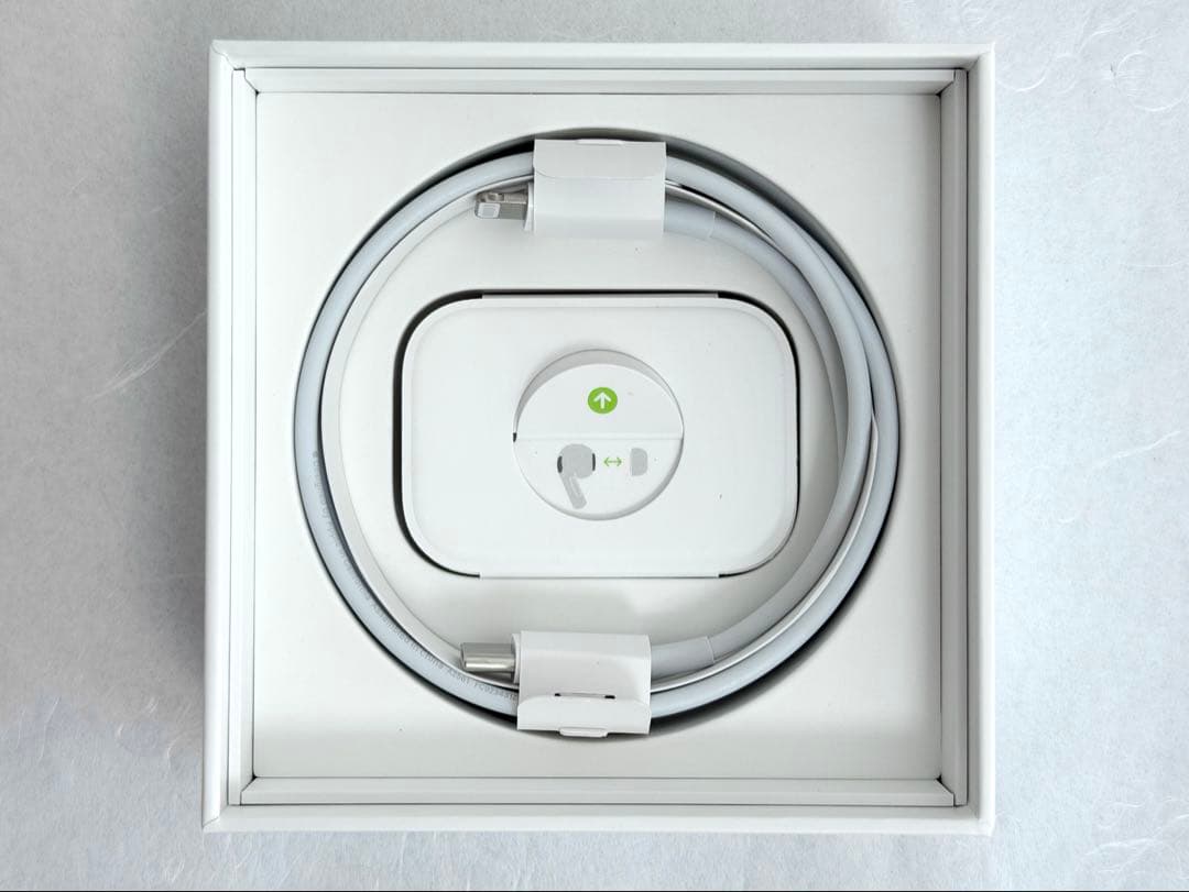 AirPods Pro 第2世代 本体 付属品完備 おまけ付き