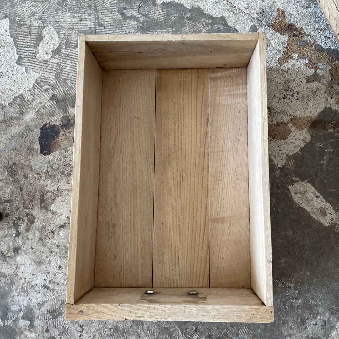 KINドロワーサイドテーブル ドロワーベッドサイドテーブル　剥離