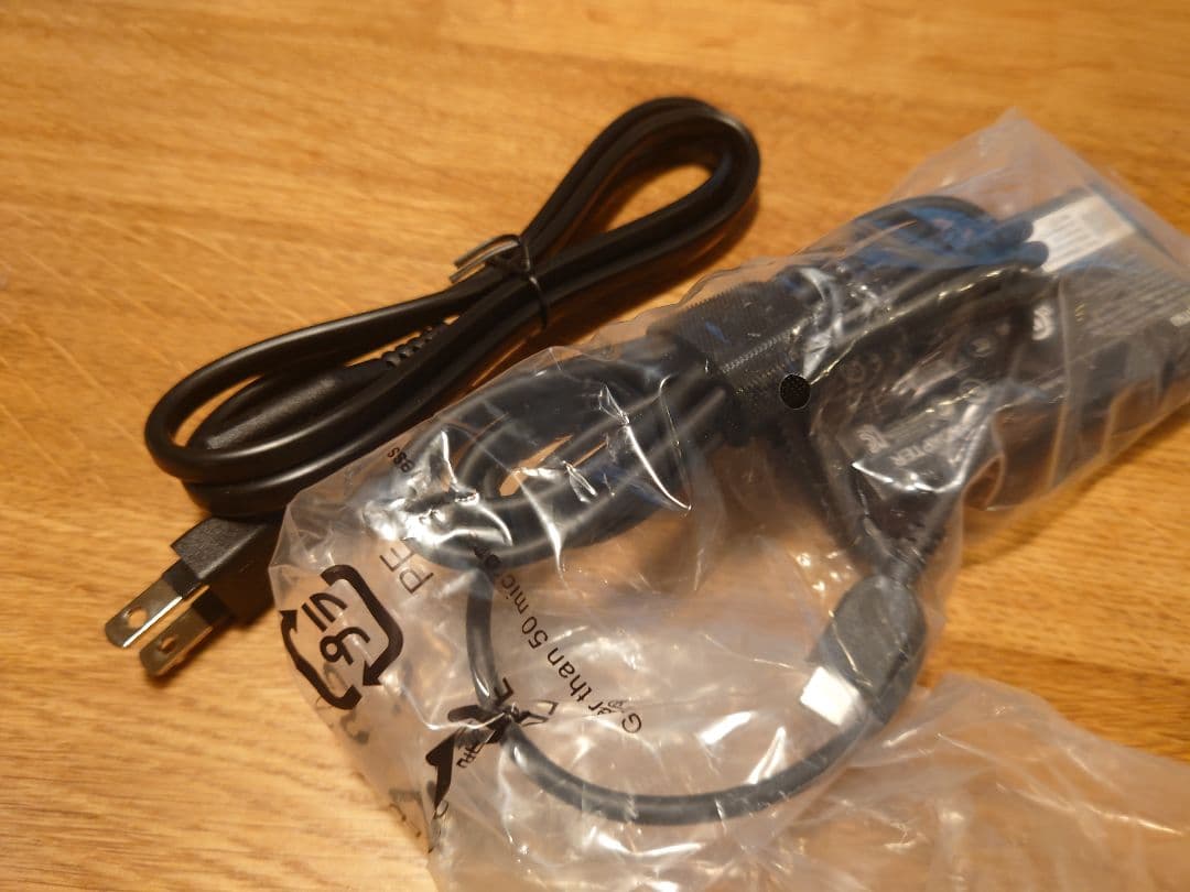 FMV LIFEBOOK WU3/J3 ほぼ未使用