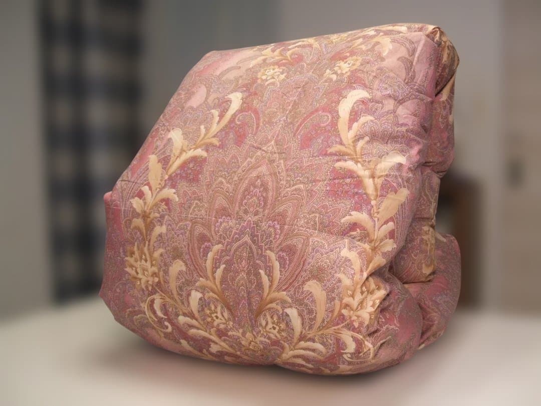 （ダブル）新品＊三ツ星＊日本羽毛協同組合保証＊増量１，６キロ入り＊羽毛布団