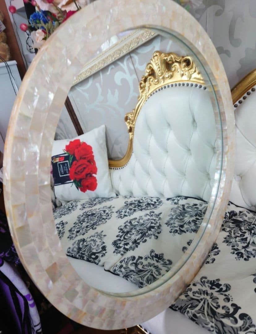 壁掛けミラー　シェル