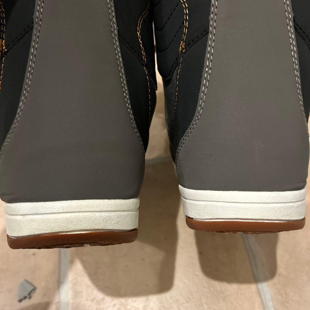 値下げ　DEELUXE 女性用スノーボードブーツ