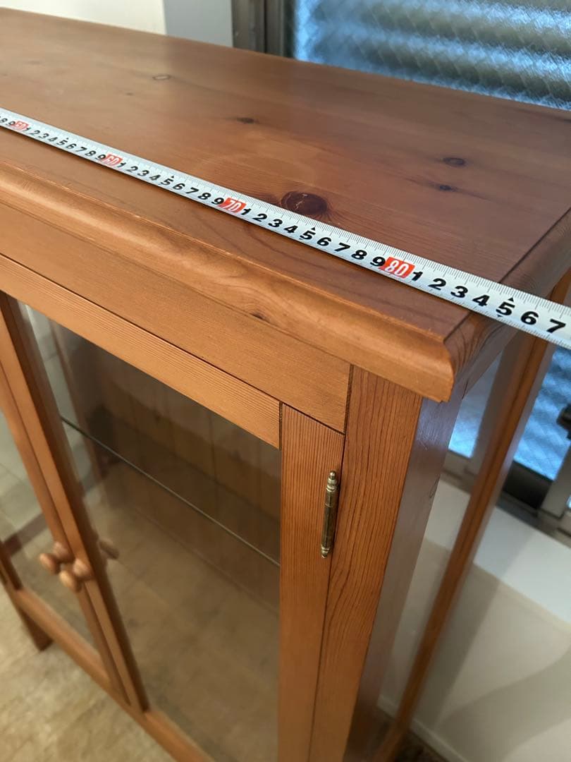 ペニーワイズ パイン材ガラス扉キャビネット