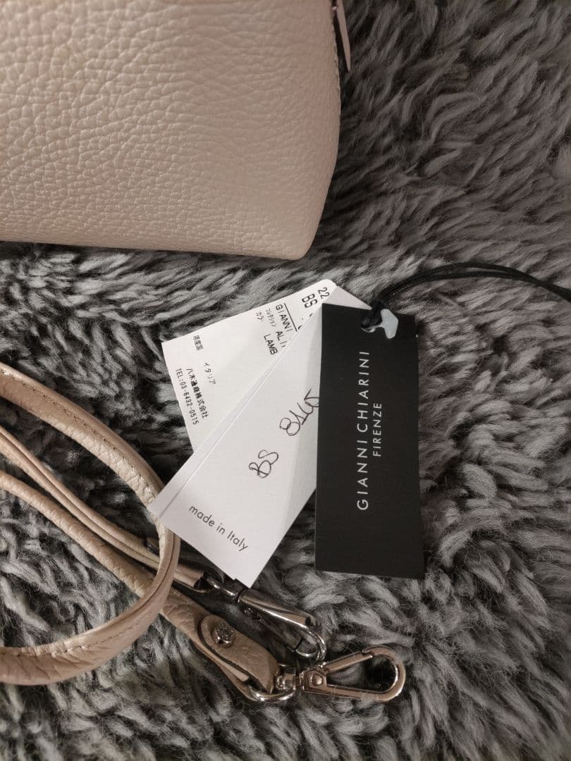 ジャンニキアリーニ レザー ショルダーバッグ