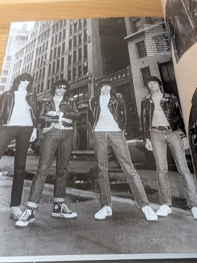 その他 Schott 100 Years of an American Original