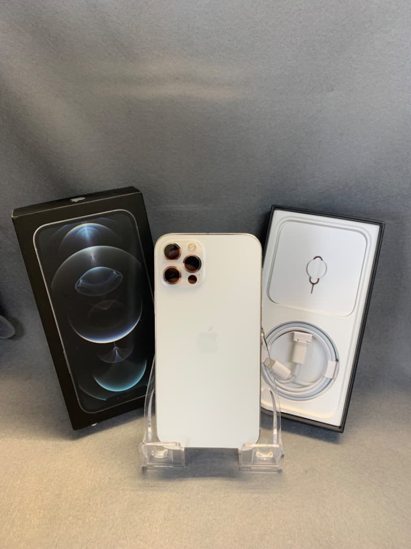 美品 国内版 SIMフリー iPhone12 Pro 128GB シルバー色