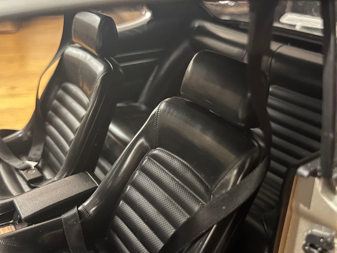 日産　スカイライン　２０００　ＧＴ－Ｒ　オートアート　ハコスカ　シルバー　１／８