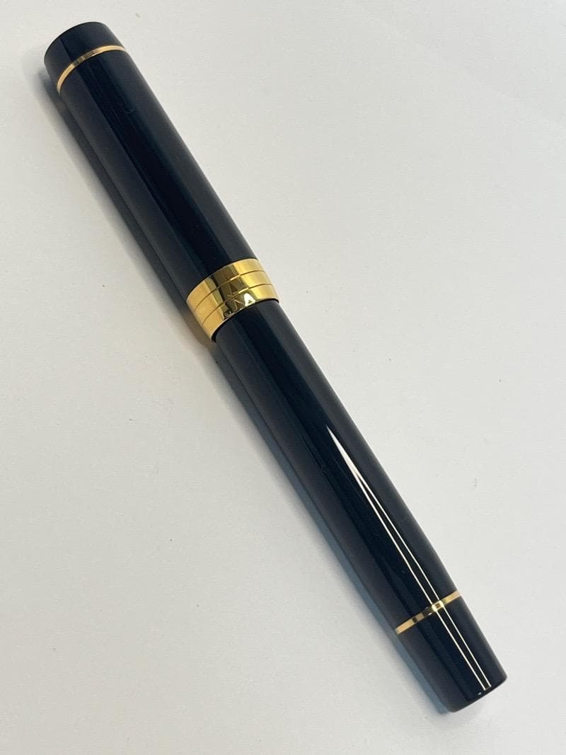 パーカー デュオフォールド クラシック ブラックGT センテニアル 万年筆 F