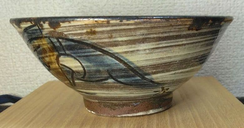 人間国宝 金城次郎 魚文マカイ(魚紋茶碗) 栞 共箱(本人書付）壷屋焼 やちむん