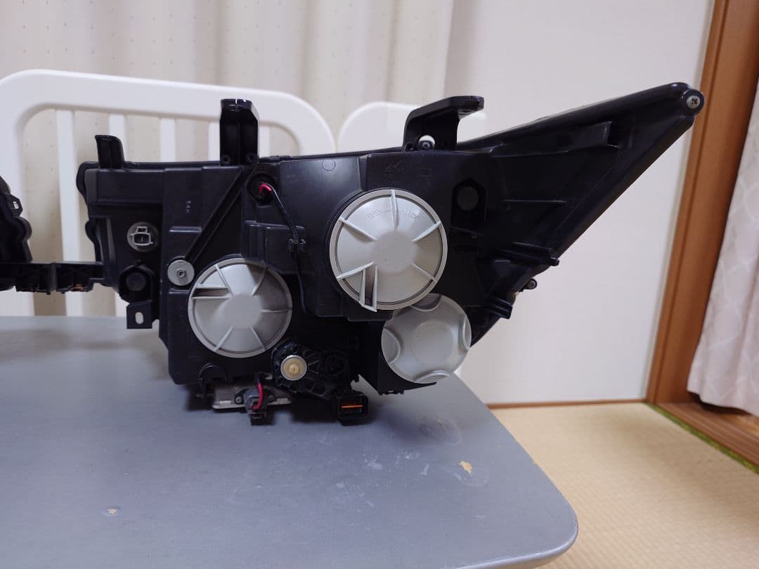 デリカD5 純正ヘッドライト　左右　極上美品　早い者勝ち❕️