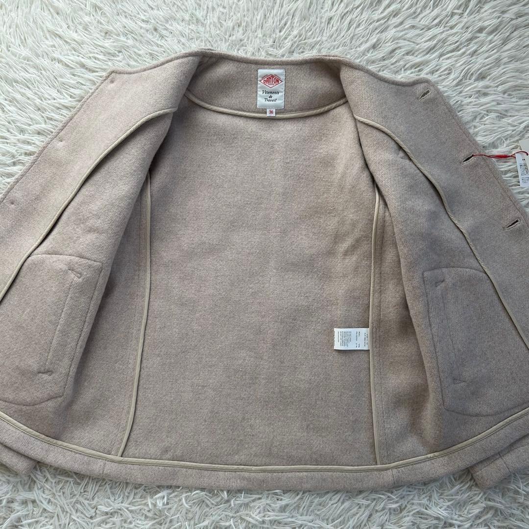 新品　ダントン　ノーカラーコート　短丈　ベージュ　ロゴワッペン　サイズ36