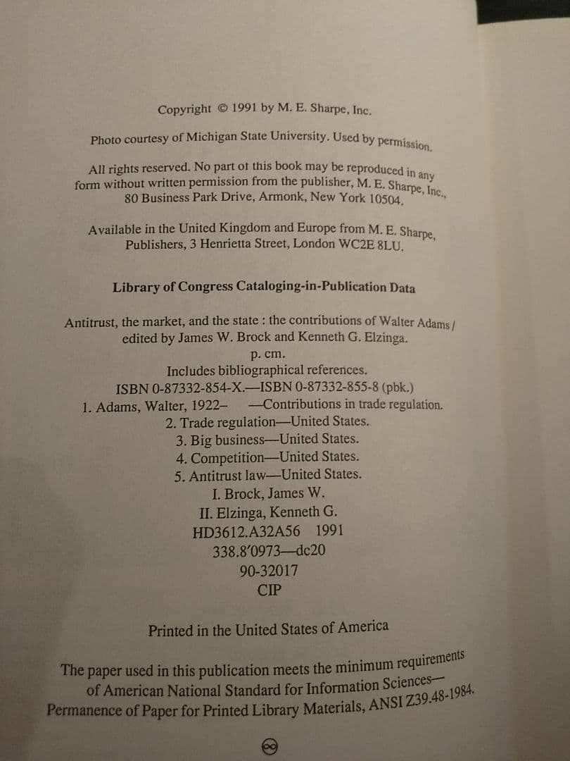 〈洋書〉反トラスト、市場、そして国家：ウォルター・アダムスの貢献