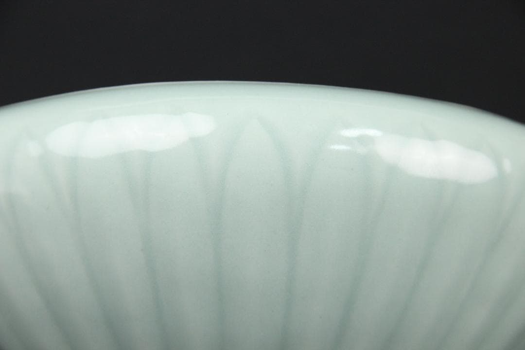 中国古美術　宋時代 龍泉窯 青磁蓮瓣文　鉢　茶碗 中国古美術 FJ11-2