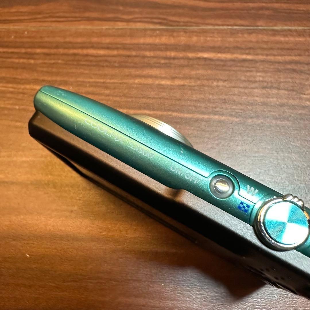 Nikon COOLPIX S3300 デジカメ ほぼ新品 4665