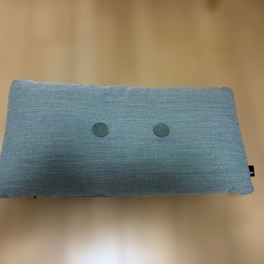 HAY ボタン付きクッション