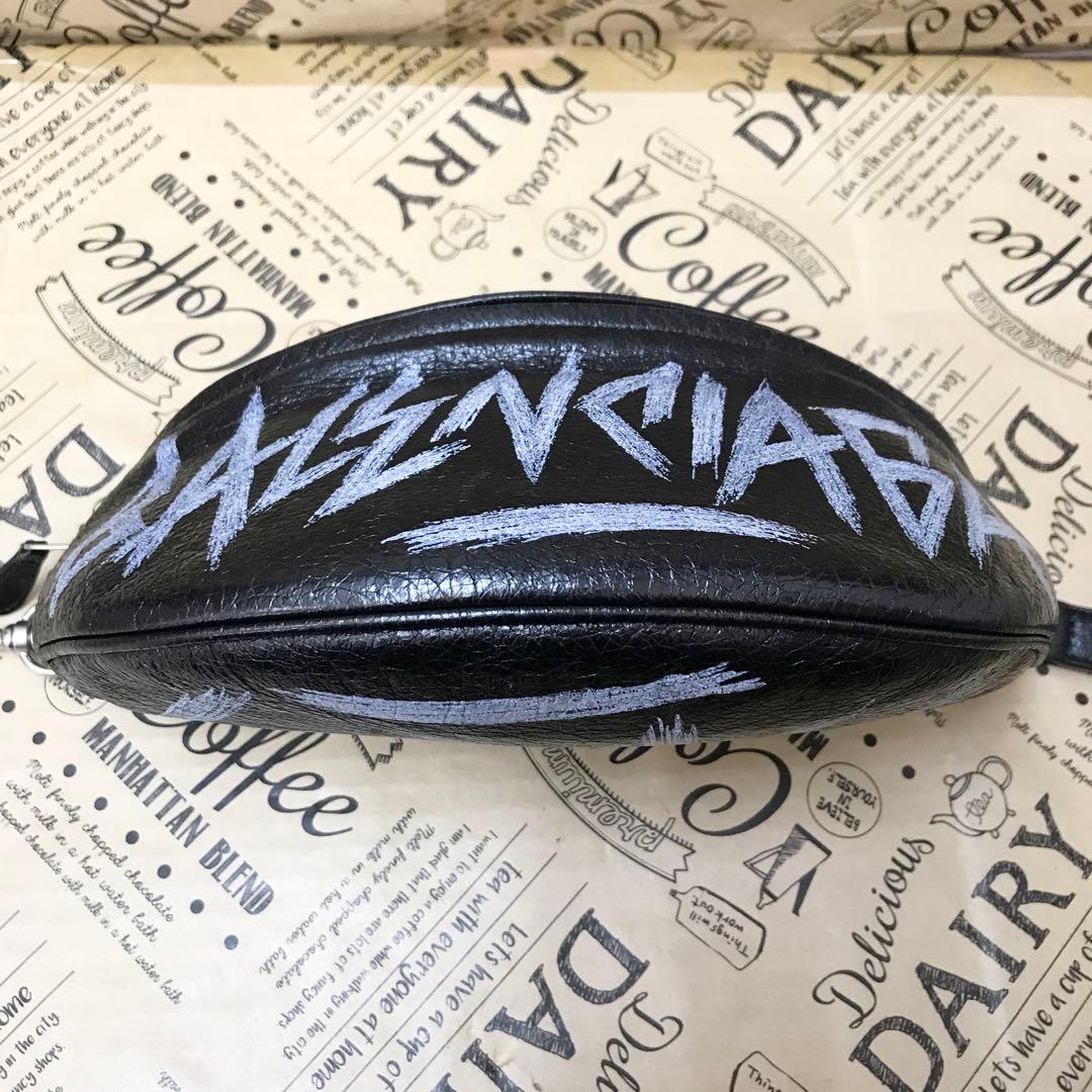 バレンシアガ スーベニア グラフィティ バッグ ウエストポーチ S3098