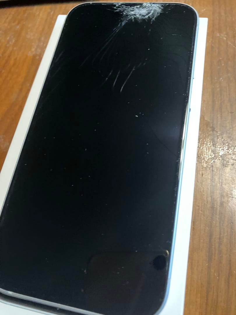 【訳あり】iPhone 15 128GB ブルー 本体 画面割れインカメラ故障