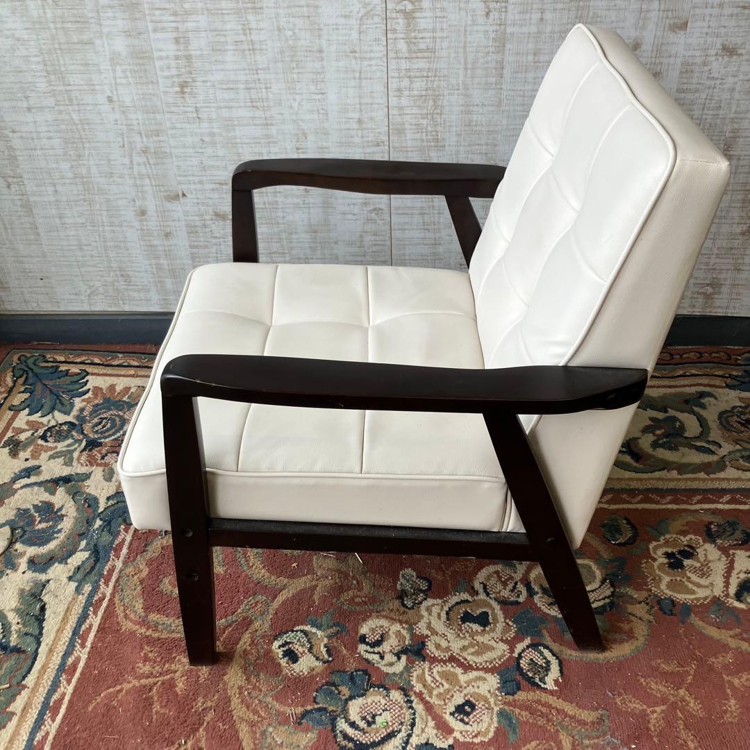 北欧レトロ 木製フレーム アームチェア 一人掛けソファー ロビーチェア ホワイト