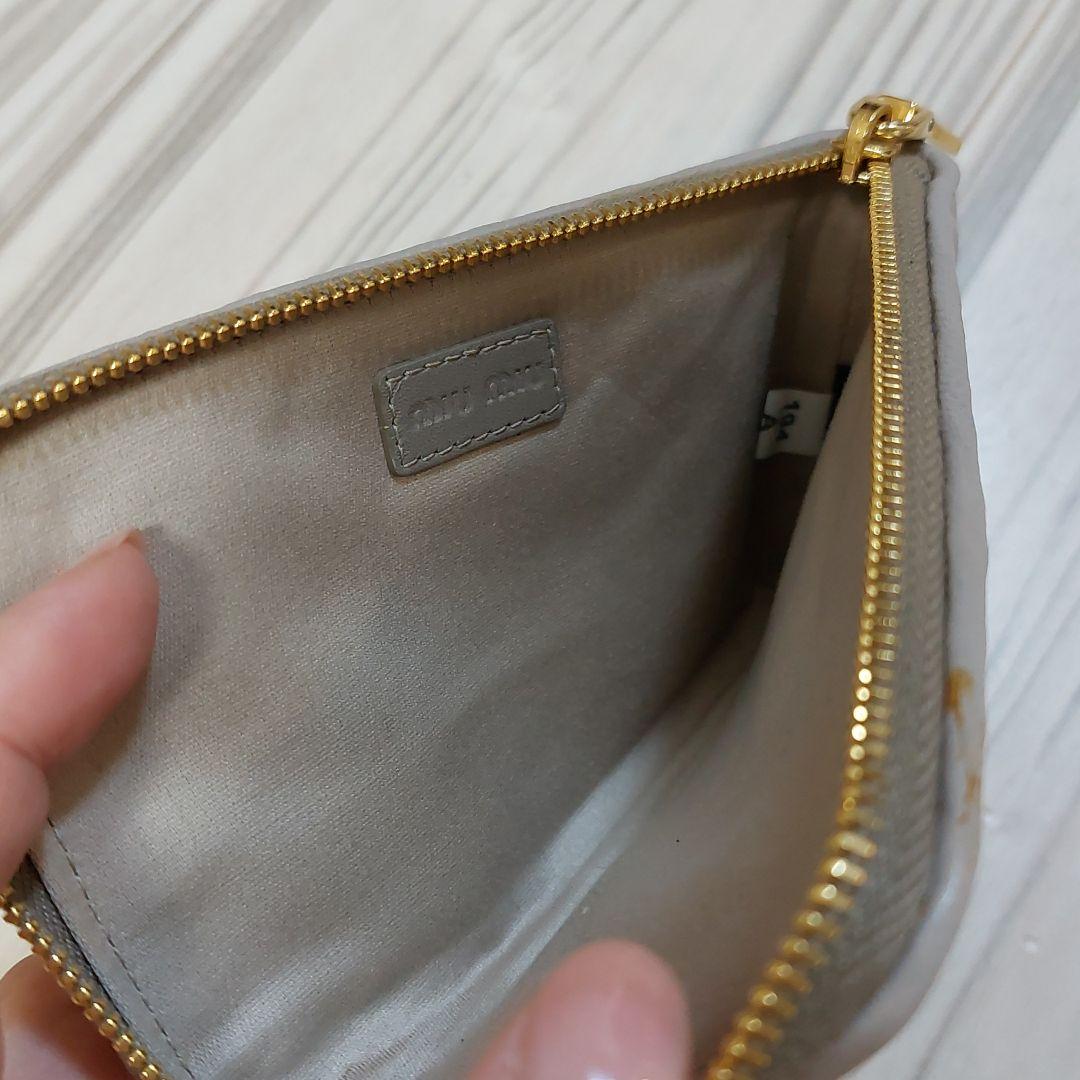 お値下げ！【未使用】miumiu　ミニポーチ