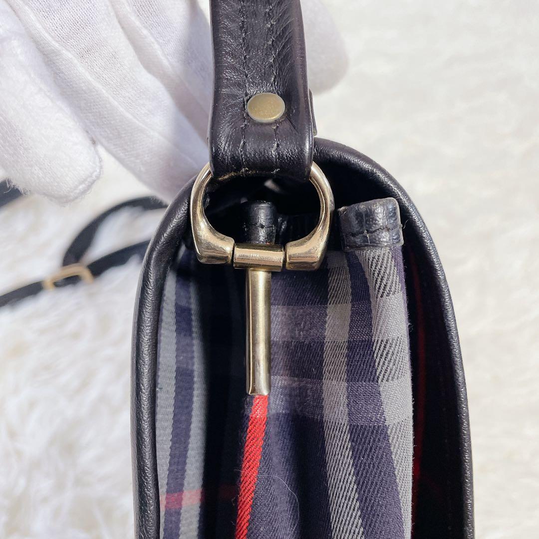 美品　ヴィンテージバーバリー　ノバチェック柄　ショルダーバッグ　斜め掛け